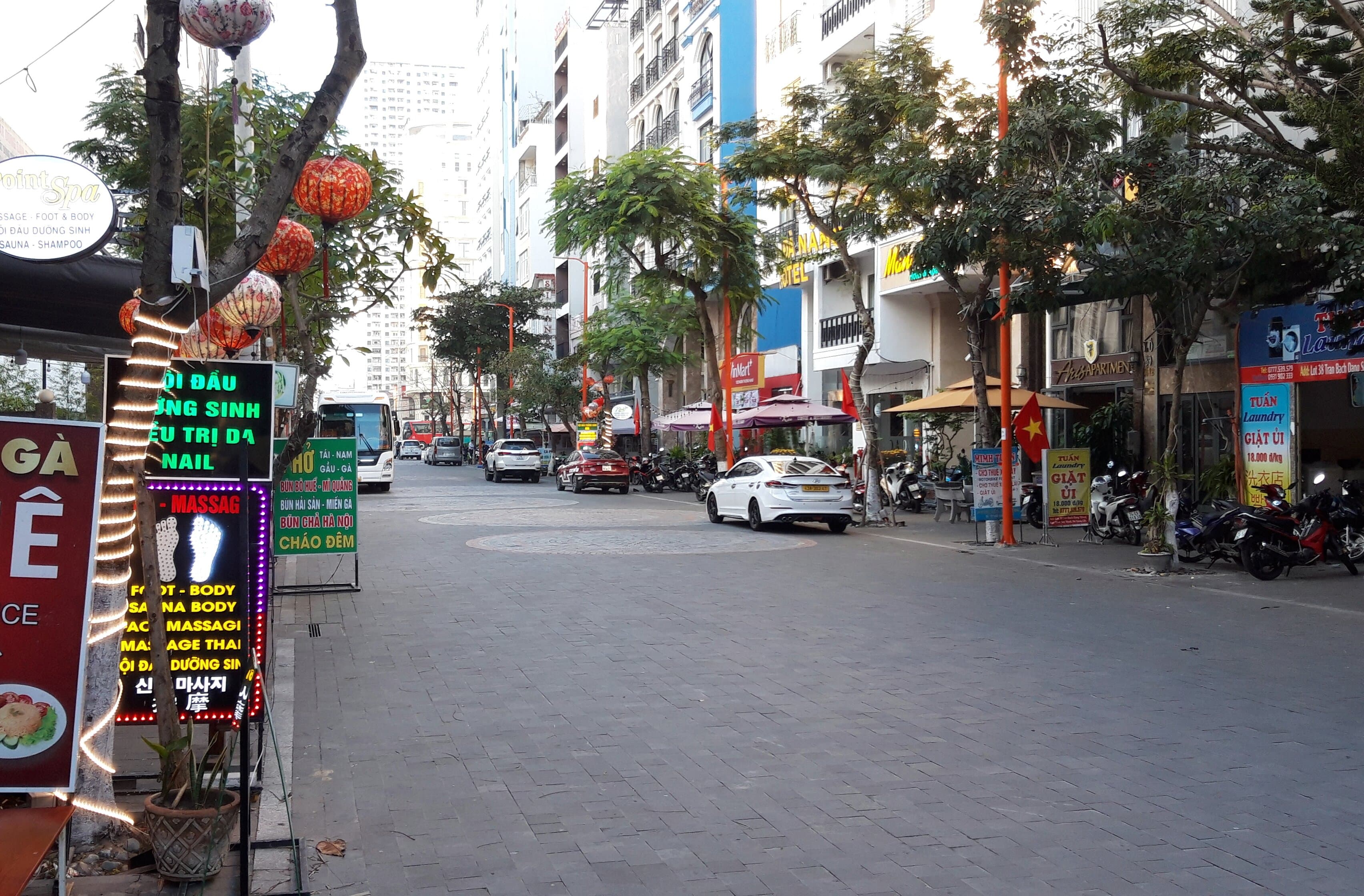 A street in the My An beach area of Da Nang, the kind of ride most trips are made of